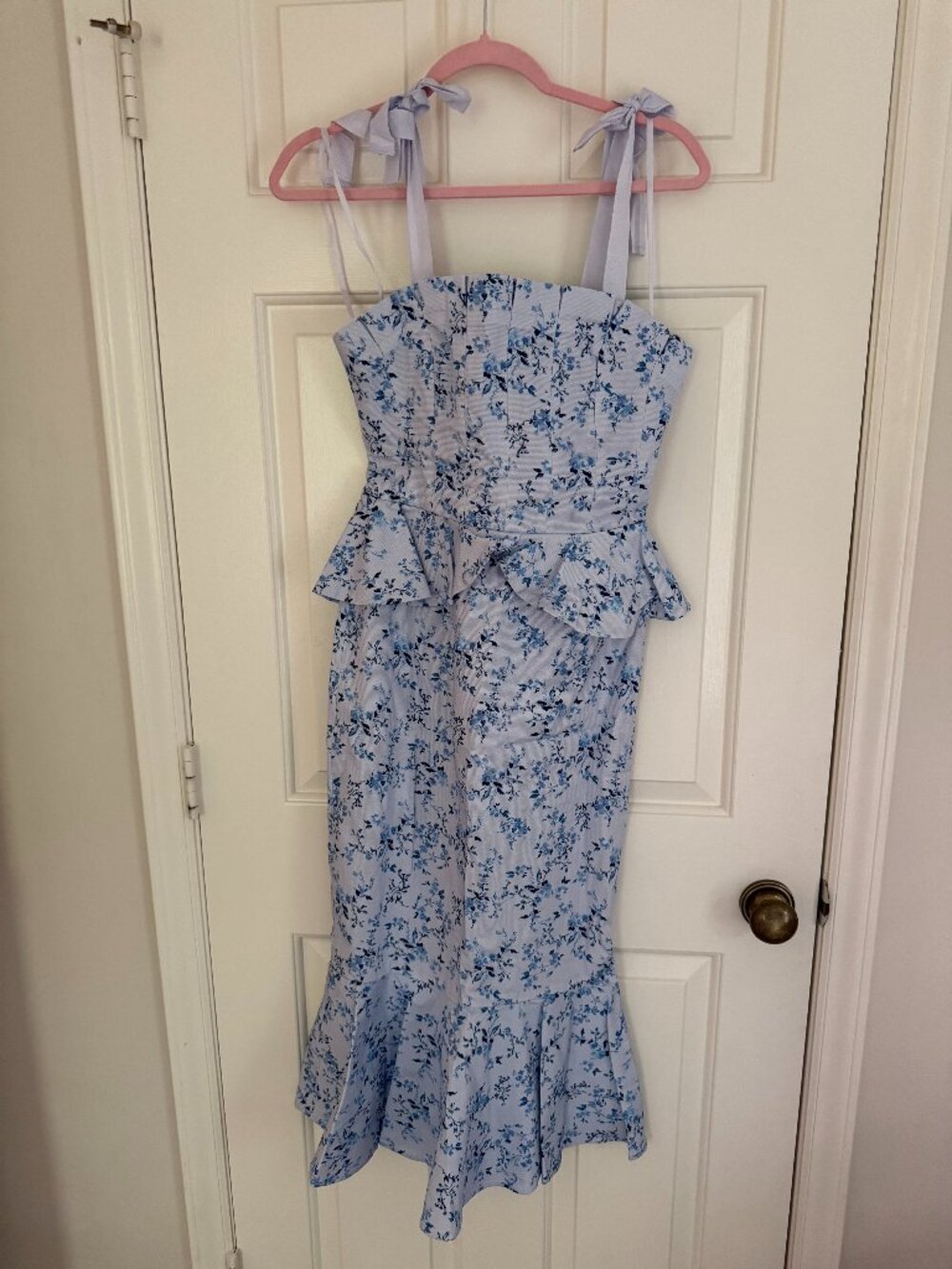 Antonio Melani mermaid style blue floral dress size 2